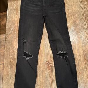 Stylish Black Distressed Women Jeans